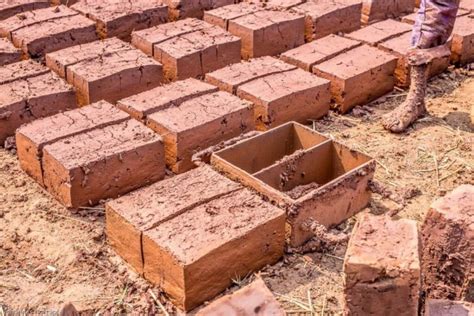 Использование природных добавок для изменения свойств глины